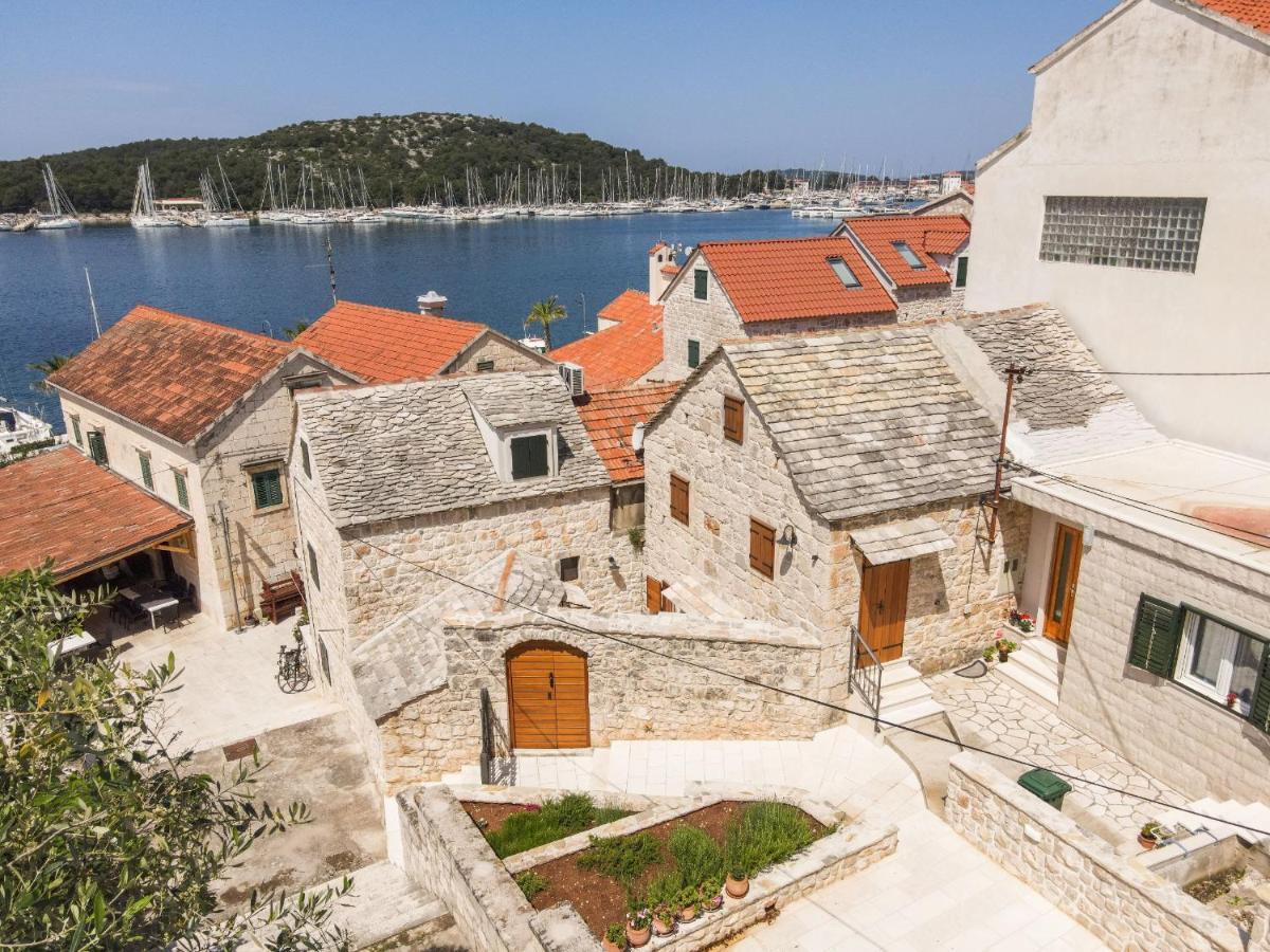 Apartments Mediteraneo Rogoznica 罗戈兹尼察 外观 照片