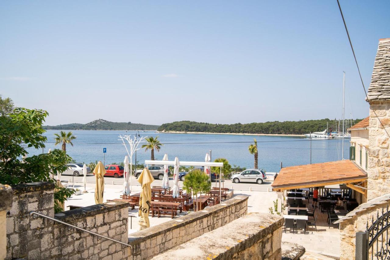 Apartments Mediteraneo Rogoznica 罗戈兹尼察 外观 照片